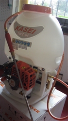 pompa irroratore a   motore  spalleggiato kasei